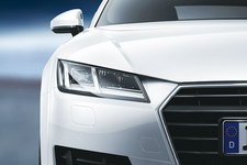 限定モデルAudi TT Coupe 1.8 TFSI lighting style edition