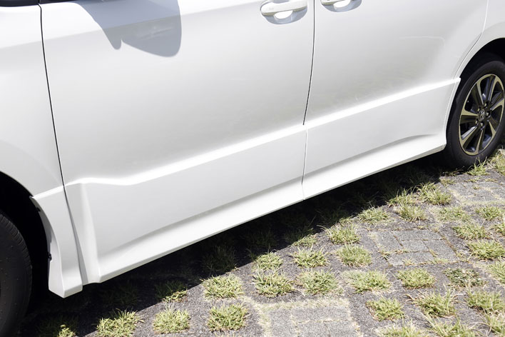 80ヴォクシー 右スライドドアマッドガード 美品 ヴォクシー/ノア/Si/ZS