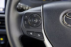 トヨタ 新型ノア ハイブリッド ステアリングスイッチ