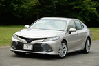 トヨタ 新型カムリ G”レザーパッケージ” （ボディカラー：スティールブロンドメタリック）