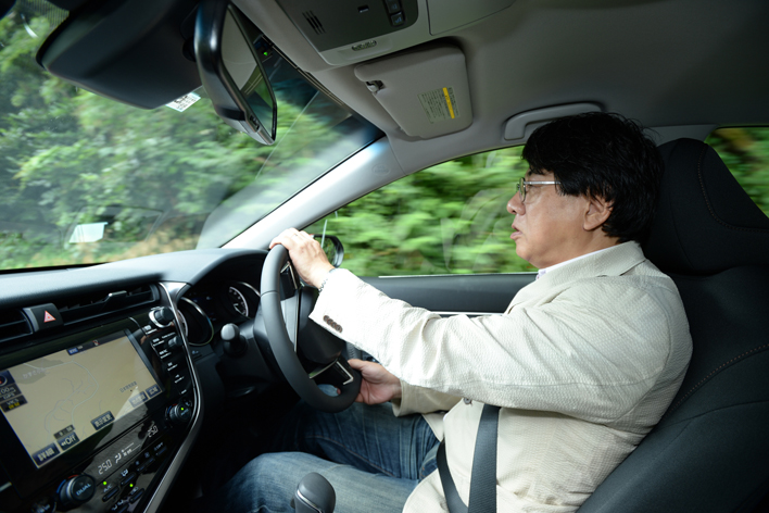 自動車ライターの渡辺陽一郎氏