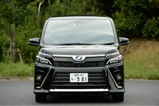 ヴォクシーハイブリッドZS