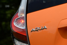 LEDリアフォグランプ＋アクアロゴ