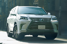 レクサス　2台 レクサス、LXに2列シート・5人乗りが新登場|【業界先取り】業界