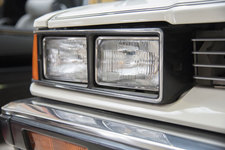 今や懐かしい角目4灯ランプも当時は先進的なイメージだった。＜[西部警察 特別機動車両 Vol.3]”ガゼール オープン”徹底解析＞