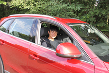 アウディ Q5と岡本幸一郎氏