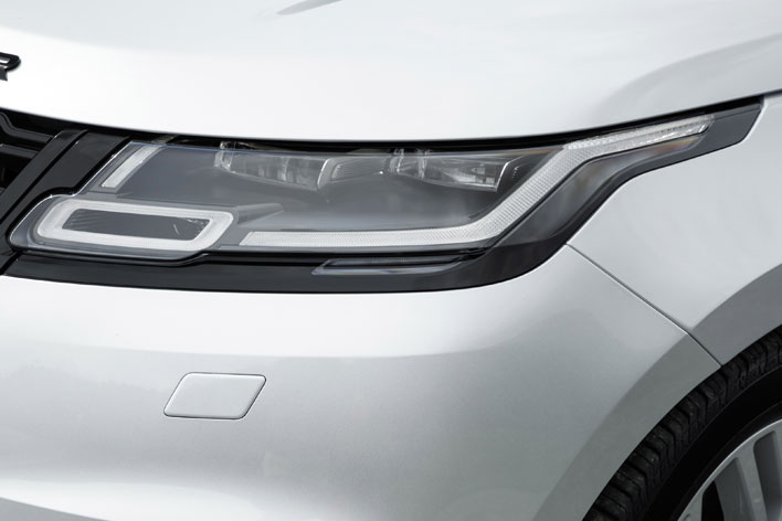 レンジローバー4つ目のモデル”ヴェラール”に試乗｜モダンで力強い