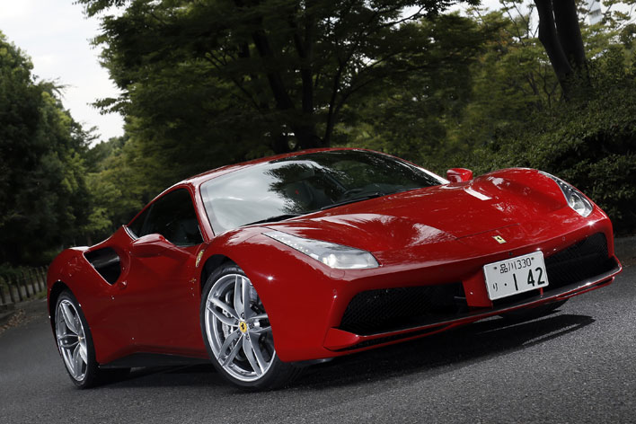 フェラーリ 488GTB 試乗レポート｜ワタシが恋焦がれたストイック