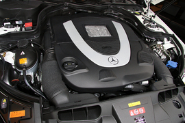 V8 5.5Lエンジン（387ps／54.0kg・m）
