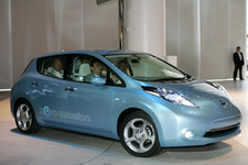 電気自動車「リーフ」
