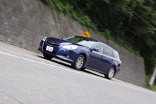 レガシィ走行イメージ