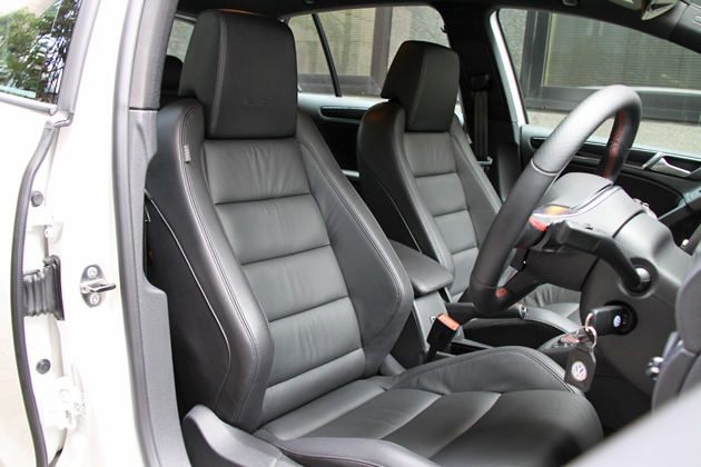 VW純正 ゴルフ2 レザー巻き VOLKSWAGEN専用デザイン - レザーシート