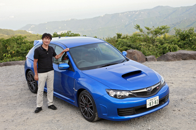 インプレッサ STI specCと岡本幸一郎氏