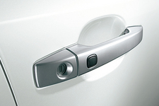 フォレスター特別仕様車「2.0X FIELD LIMITED」：キーレスアクセス＆プッシュスタート リクエストスイッチ（運転席側）