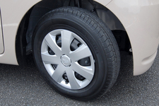 ダイハツ ミラココア 13インチタイヤ&ホイール