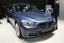 BMW 530d グランツーリスモ（BMW 530d GranTurismo）