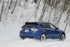 スバル インプレッサ WRX STI 雪上走行