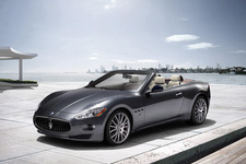 マセラティ グランカブリオ