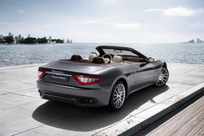 マセラティ グランカブリオ