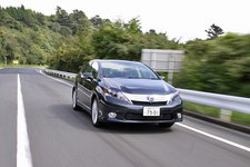 レクサス HS250h 走行イメージ