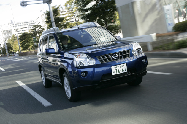 バランス型四駆の「日産 エクストレイル」