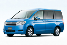 ステップワゴン:アオゾラブルーメタリック