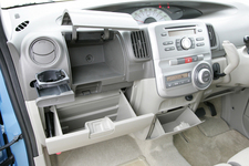 アッパーボックス＆グローブボックス