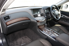 日産 フーガ 370GT ダッシュボード