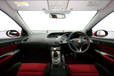 CIVIC TYPE R EURO：ブラック／レッド