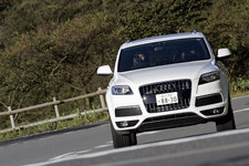 アウディ Q7 3.6 FSIクワトロ