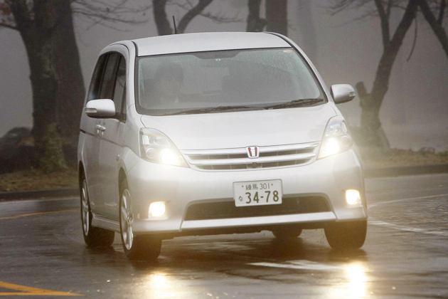 トヨタ アイシス 編集部試乗レポート 徹底検証 09年新型車種ー試乗レポート Mota