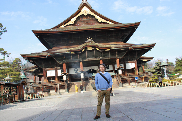 善光寺にて金子氏