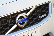 ボルボ C30 T5 R-DESIGN