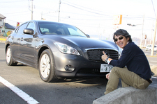 日産 フーガと金子氏