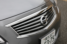 日産スカイライン