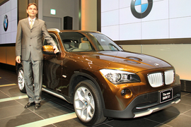 BMW X1とローランド・クルーガー社長