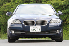 BMW 528i