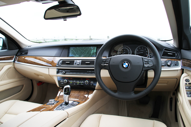 BMW 528i