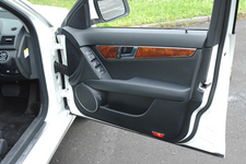 ドアライニング