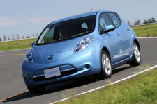 日産 リーフ