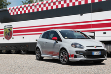 アバルト プントエボ