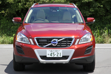 ボルボ XC60 T5 SE