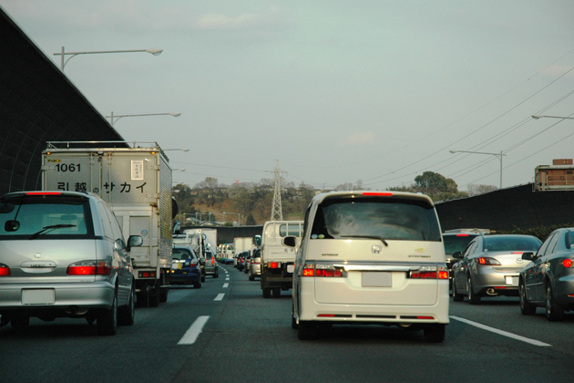 高速道路の渋滞中 側道で用を足したら罰則 教えてmjブロンディ Mota 高速道路の渋滞中 側道で用を足したら罰則 教えてmjブロンディ Mota