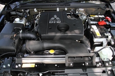 三菱パジェロディーゼル 2011年モデル