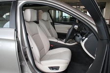 新型BMW523iツーリング