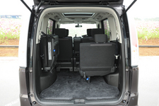 新型セレナ ハイウェイスター