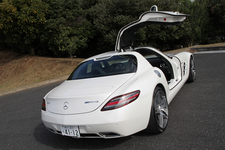 メルセデス・ベンツ SLS AMG