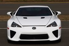 レクサス LFA