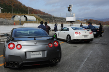 日産 GT-R 2011モデル試乗会