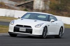 日産 GT-R 2011モデル試乗会